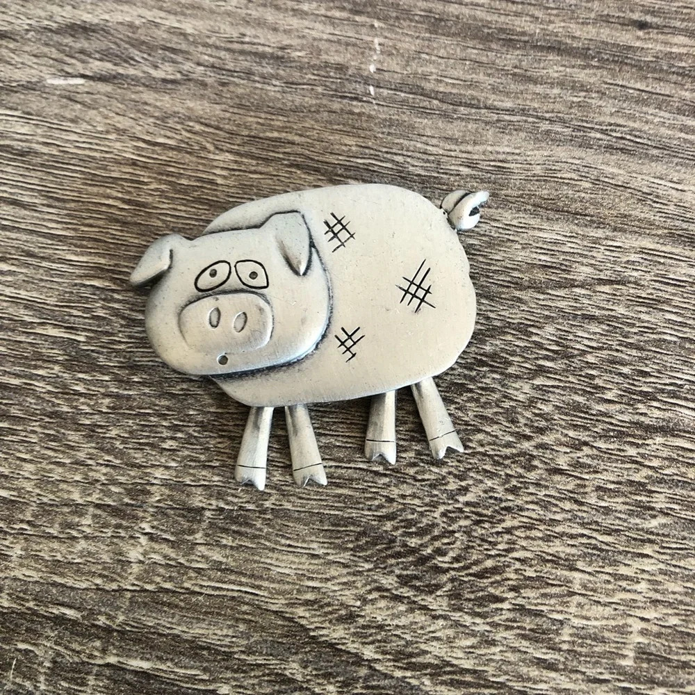 Vtg JJ Pewter Pig Moving Brooch